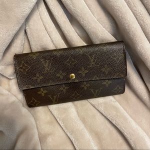 Authentic Louis Vuitton morning Sarah Wallet